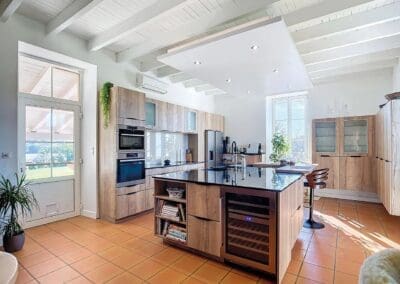 La Maison aux Cyprès -cuisine hyper équipée